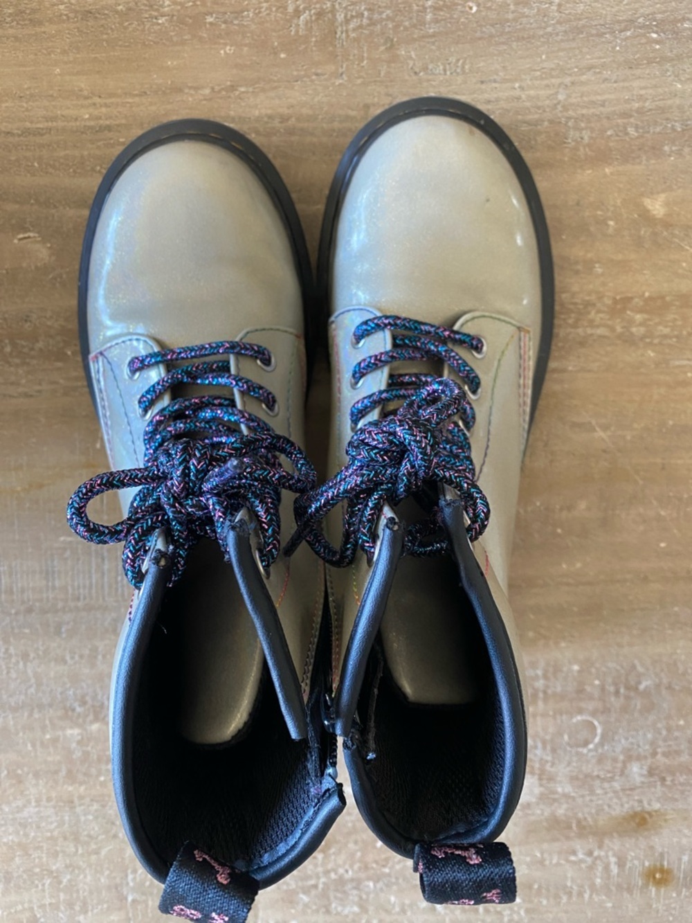 Dr. Martens Kids Pearl White Lace-Up Ankle Boots with Multicolor Laces